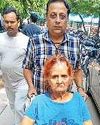 योजना का लाभ लेकर बुजुर्ग हुईं 'आयुष्मान'48
