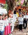 फुटपाथों पर अतिक्रमण के खिलाफ आरडब्ल्यूए ने निकाला विरोध मार्च76