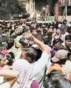 मंदिर में बांकेबिहारी की जय-जयकार, गलियों में हाहाकार37