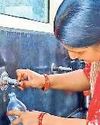 चिड़ियाघर में गर्मी से परेशान हुए पर्यटक, पानी को तरसे70