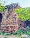 पर्यटन केंद्र के रूप में विकसित होंगे डरावने स्मारक80