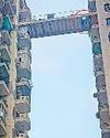 जर्जर था स्काईवाक, पौधों को पानी दे रहे सेवानिवृत्त बैंक मैनेजर की गिरने से मौत83