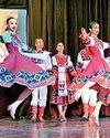 यूनोस्त की लोक प्रस्तुतियों ने बांधा समा77