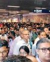 यलो लाइन पर 4.35 घंटे मेट्रो सेवा प्रभावित, परेशान हुए यात्री12