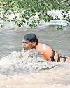 काम आई तैराकी, पेड़ पर चढ़े युवक को पांच घंटे बाद बचाया77