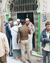 मस्जिदों में तलाशी ले आतंक के सिरे ढूंढ रही पुलिस6