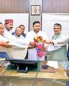 ना-नुकुर के बाद तेजस्वी बने राजद विधायक दल के नेता ना-नुकुर के बाद तेजस्वी बने राजद विधायक दल के नेता40