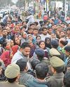 तेज रफ्तार इनोवा ने बाइक सवार दोस्तों को मारी टक्कर, दो की मौत, एक गंभीर घायल30