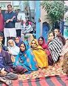 दोस्तों को खाना देने जा रहे युवक की चाकू से गोदकर हत्या दोस्तों को खाना देने जा रहे युवक की चाकू से गोदकर हत्या7