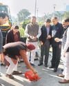 नई मशीनें मिलने से तेज होगा स्वच्छता अभियान: महापौर नई मशीनें मिलने से तेज होगा स्वच्छता अभियान: महापौर72