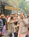 मंदिर के अंदर घुसकर दिनदहाड़े पुजारी की पत्नी की गंडासे से वार कर हत्या मंदिर के अंदर घुसकर दिनदहाड़े पुजारी की पत्नी की गंडासे से वार कर हत्या6