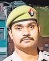 दरोगा हिस्ट्रीशीटर के साथ चला रहा था, चार को किया गिरफ्तार दरोगा हिस्ट्रीशीटर के साथ चला रहा था, चार को किया गिरफ्तार21