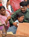 मौत भी जुदा न कर सकी ममता की डोर, एक ही कब्र में सो गए मां और मासूम बेटा46