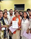 जनता ने भाजपा पर लुटाई 'ममता'34