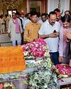 मुलायम सिंह यादव के पुत्र प्रतीक की संदिग्ध परिस्थितियों में मौत32