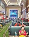 पराठे पर पिघलता मक्खन पराठे पर पिघलता मक्खन80