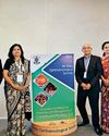 मोबाइल पर वीडियो गेम खेलने की आदत से बच्चों में बढ़ रहा है निकट दृष्टि दोष मोबाइल पर वीडियो गेम खेलने की आदत से बच्चों में बढ़ रहा है निकट दृष्टि दोष77