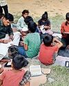 कचरा बीनने वाले हाथों ने पकड़ी किताब, शिक्षा से सज रहे सुनहरे ख्वाब कचरा बीनने वाले हाथों ने पकड़ी किताब, शिक्षा से सज रहे सुनहरे ख्वाब62