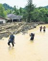 Aid, food trickle in after flood21