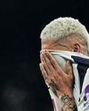 Trump threatens Iran safety, Spurs make relegation adjustments41