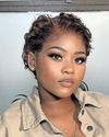 Singer marks late mother’s birthday with grave visit11