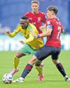 Mokoena rescues Bafana as draw keeps hopes alive Mokoena rescues Bafana as draw keeps hopes alive26