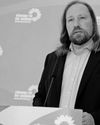 German MPs demand money for Ukraine11