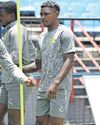 Onyango urges Downs to chase second star and make history16