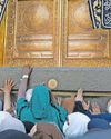 Pilgrims from the West flock to hajj14