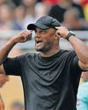 Kompany lauds Bayern's cutting edge51