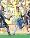 Mhlongo tips Sundowns to edge Chiefs41