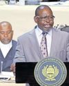Kukhalwe ngezipoki zabasebenzi abaxebula umkhoma kuhulumeni10