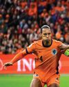 Dutch move closer to World Cup14