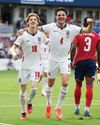 Gordon stars in England warm-up win Gordon stars in England warm-up win10