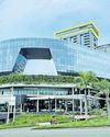Ultra-luxury in iconic building14