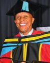 UDr D. Khumalo unike abasakhulayo amazwi obulumko emva kokuwongwa yiTUT17