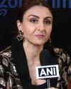 Soha Ali Khan celebrates mother Sharmila's return to cinema Soha Ali Khan celebrates mother Sharmila's return to cinema