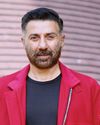 Sunny Deol loses cool at media outside Dharmendra's house38