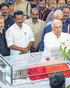 Massive crowd throng to pay tribute to ex-Kerala CM Massive crowd throng to pay tribute to ex-Kerala CM16