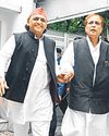 Akhilesh visits Rampur to meet Azam, denies rift with SP veteran Akhilesh visits Rampur to meet Azam, denies rift with SP veteran15