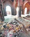 Lodi tomb neglected, turns dumping yard23
