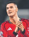 Super-sub Sesko fires Man Utd to win over Everton Super-sub Sesko fires Man Utd to win over Everton49