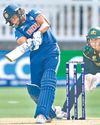 Dominant Australia shatter India's hopes34