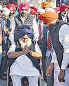 Clergy accepts penance as Sukhbir seeks pardon