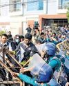 India shuts visa centres in Bangladesh amid protests28