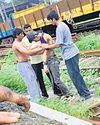 Teen climbs atop train in Nerul for the view, suffers 60% burns4