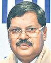 Lawyer attempts to hurl shoe at CJI in apex court Lawyer attempts to hurl shoe at CJI in apex court2