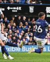 Arsenal Delay Reds' Crowning Arsenal Delay Reds' Crowning