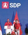 Chee Soon Juan and candidate Gigene Wong apologise for her racial slur at rally Chee Soon Juan and candidate Gigene Wong apologise for her racial slur at rally