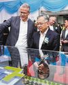 Maersk launches $200m facility, doubling its S’pore logistics capacity2